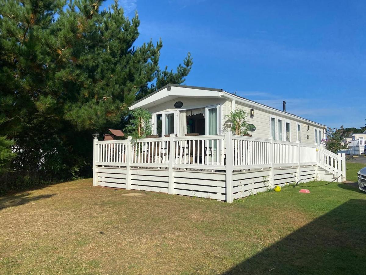 New Forest Retreat Shorefield Country Park Lymington Exterior photo